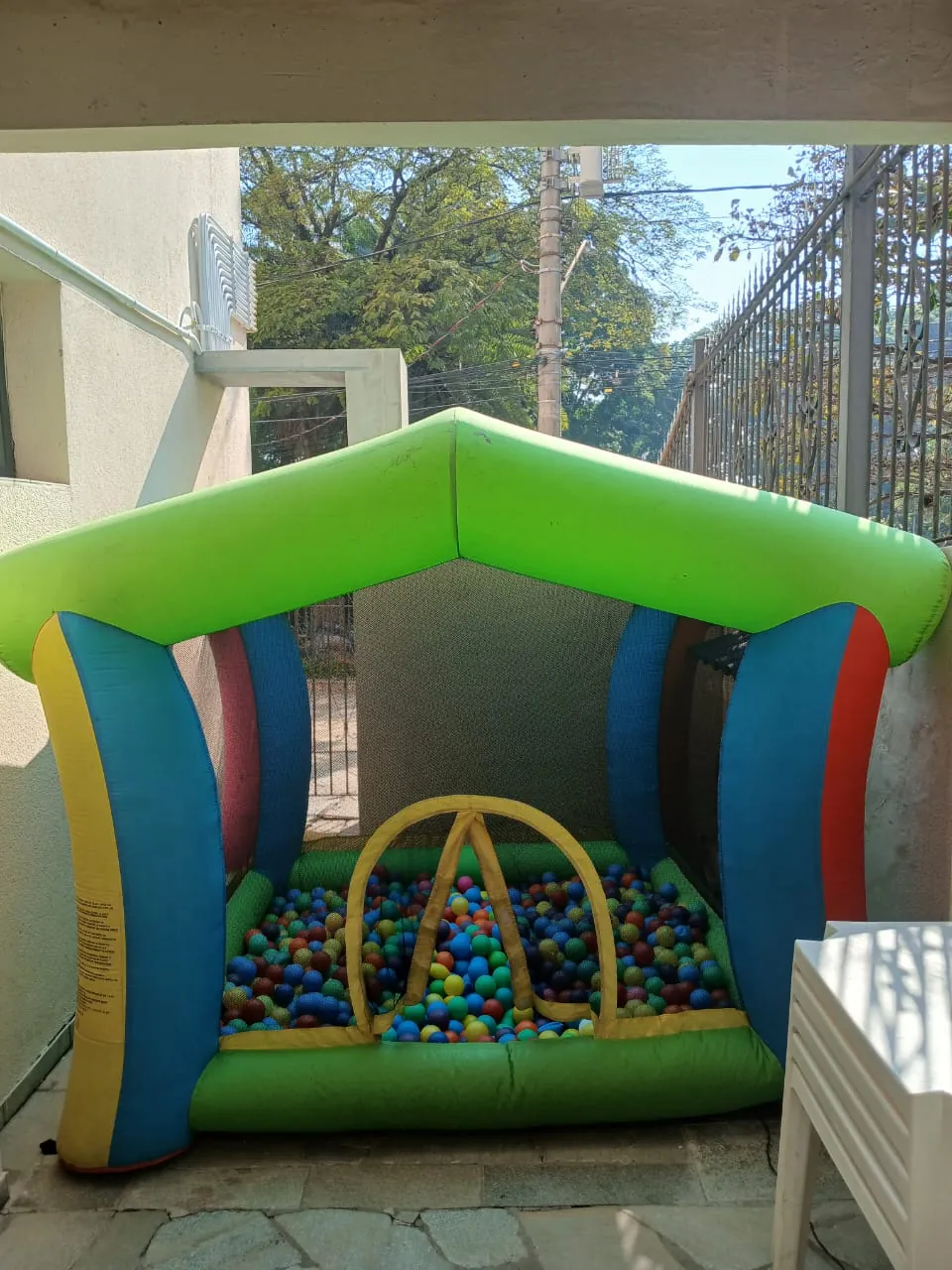 Piscina de Bolinhas Inflável - Miniatura 3